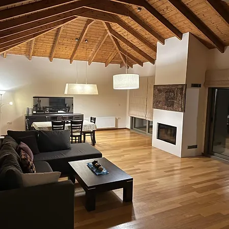 V Mira Luxury Βίλα