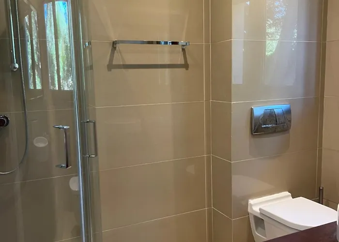 V Mira Luxury Villa וילה טרגקי