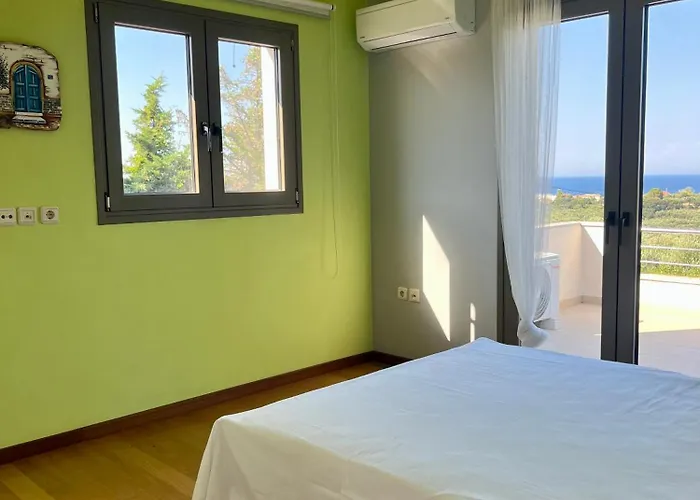 V Mira Luxury Villa וילה טרגקי