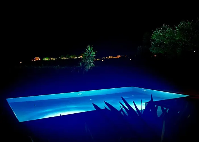 וילה V Mira Luxury Villa