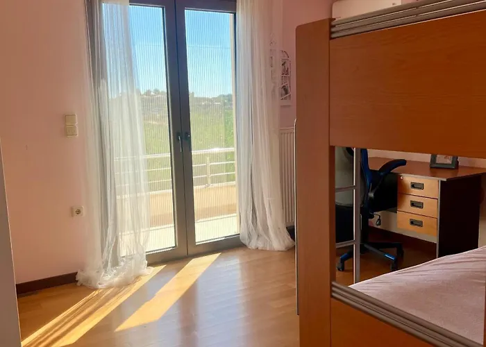 V Mira Luxury Villa *