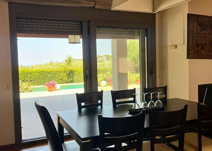 V Mira Luxury Villa Βίλα