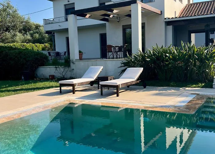 V Mira Luxury Villa Βίλα