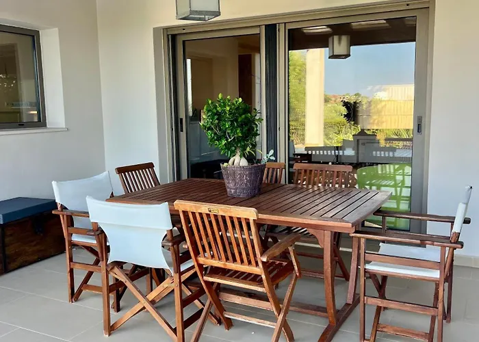 Βίλα V Mira Luxury Villa *