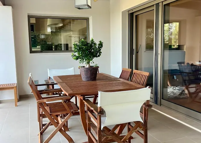 Villa V Mira Luxury Tragaki