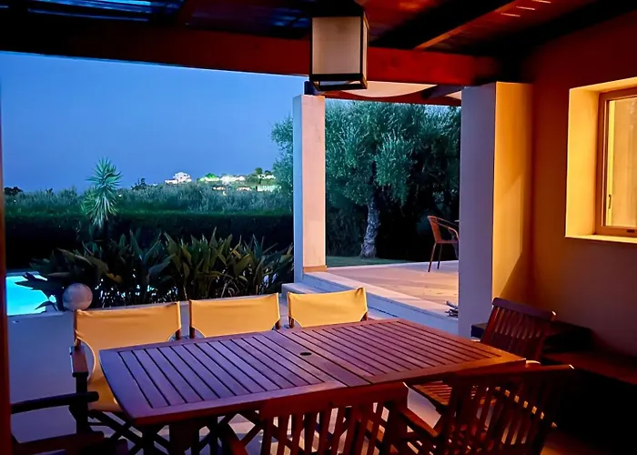 V Mira Luxury Villa Βίλα