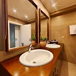 V Mira Luxury Villa Tragaki