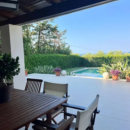 V Mira Luxury Villa Vilă Tragaki