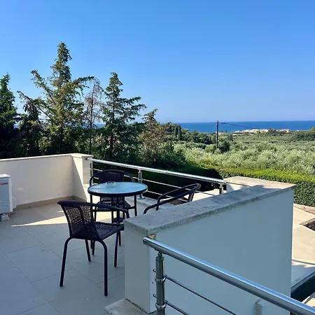 Vilă V Mira Luxury Villa *